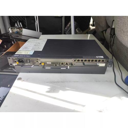 中兴ZXA10 F821光纤接入设备，8口 照片实拍的。机器议价